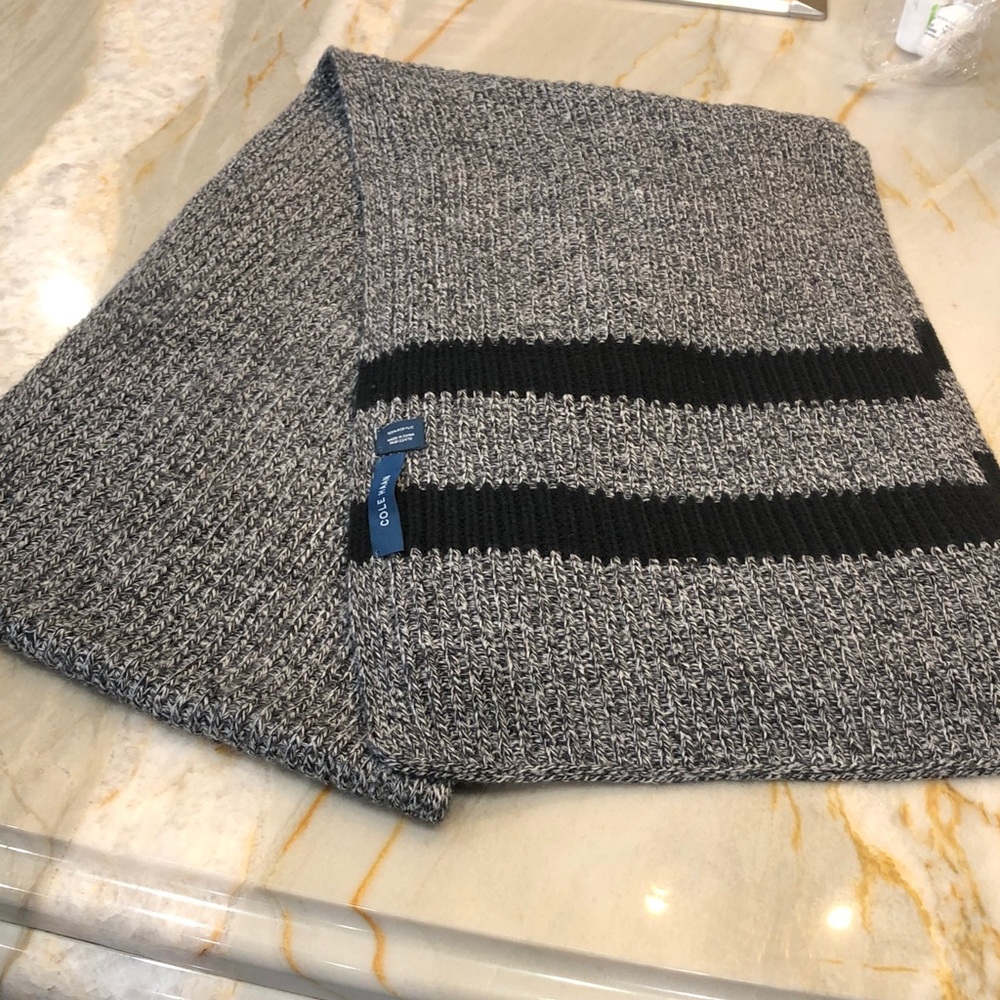 Cole Haan Men's Gray Knit Scarf with Black Stripes